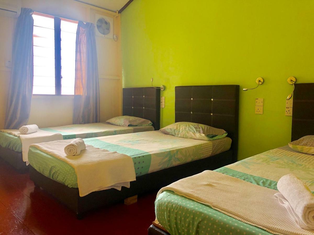 Kawan Kawan Guest House Malacca Exterior photo